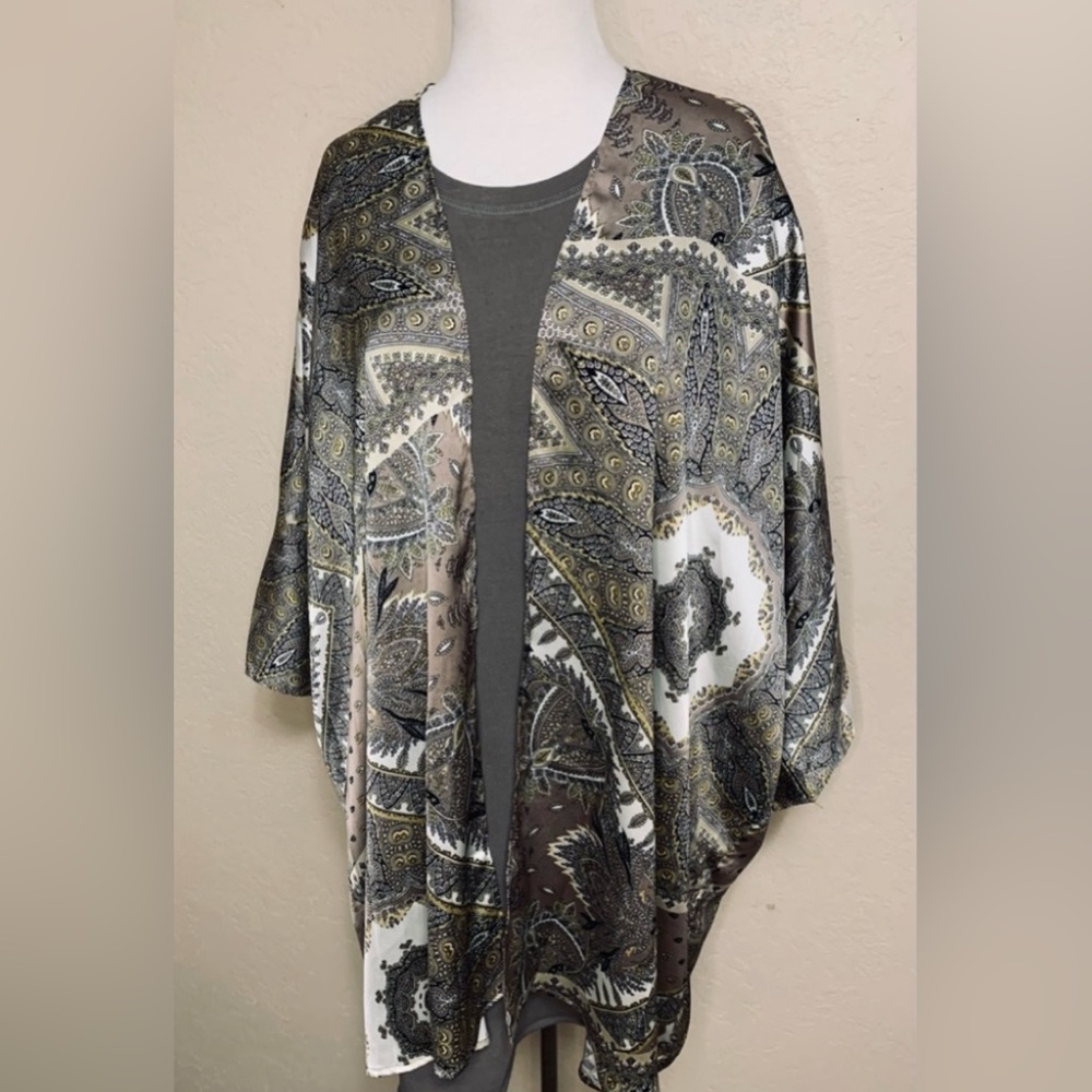 MYSTERY BUNDLE BOX M/L - Picture 2 of 8